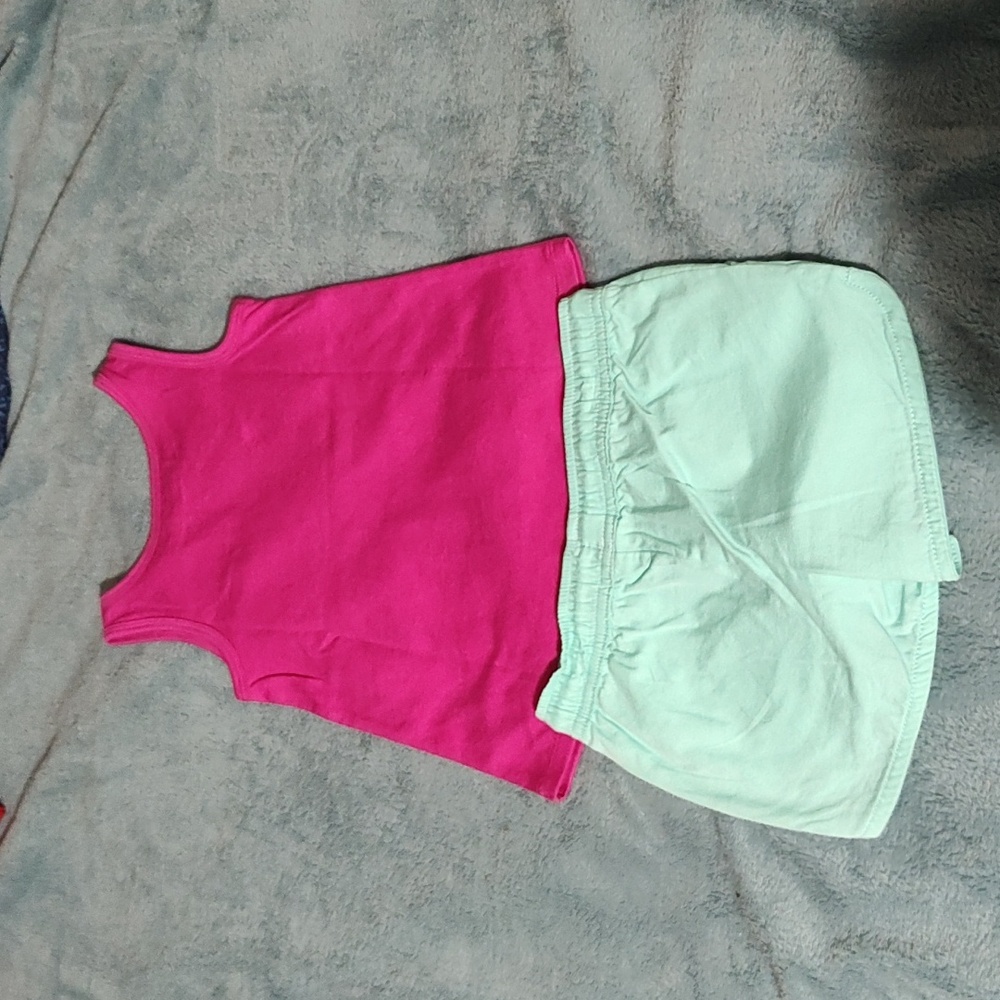 4t Girls 2pc shorts outfit - Picture 2 of 4